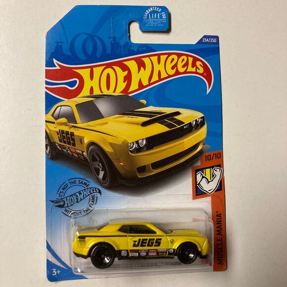 Hot Wheels 2020 Muscle Mania Series #234 '18 Dodge Challenger SRT Demon Yellow - Picture 1 of 11